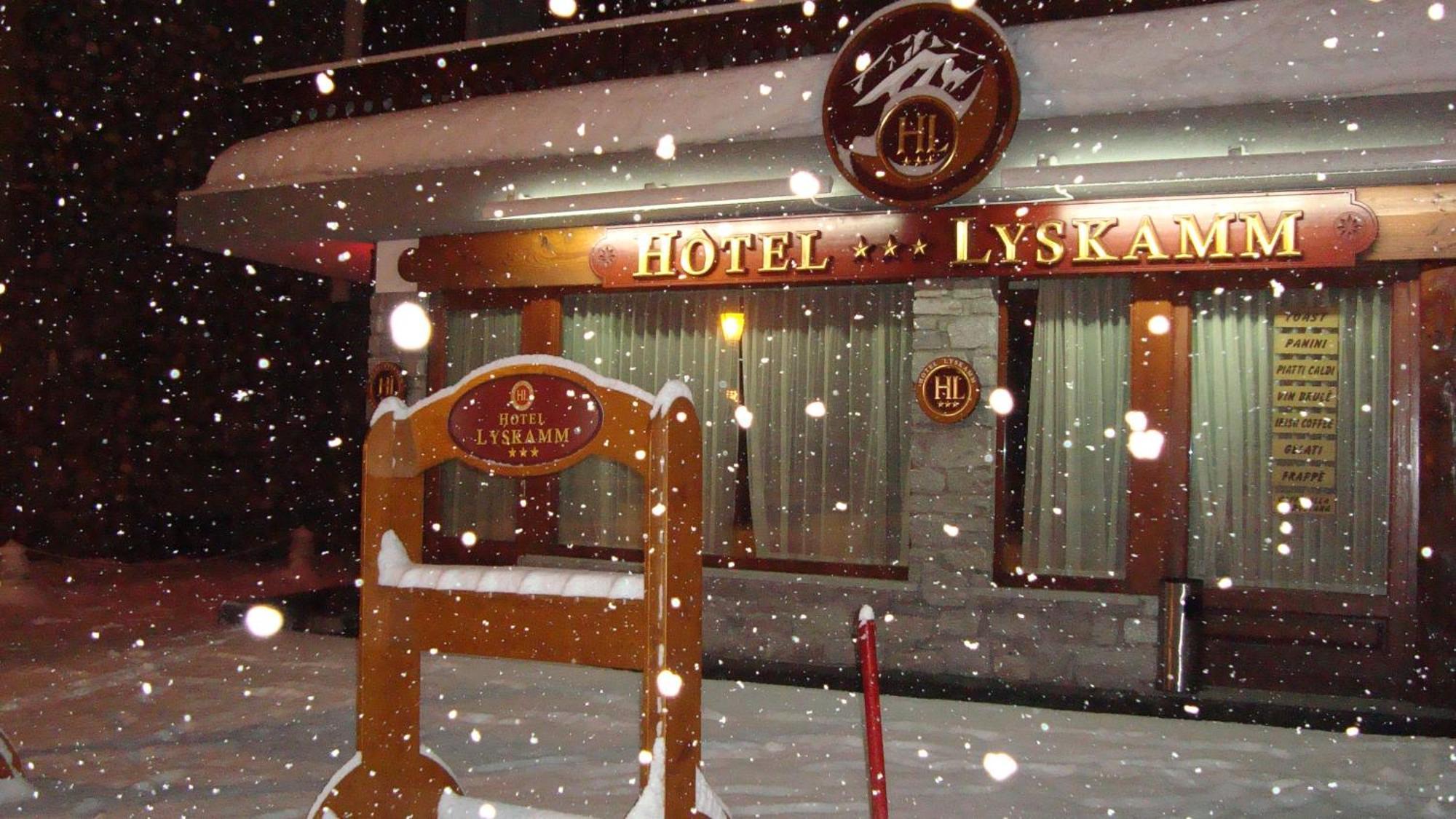 Hotel Lyskamm 布勒伊-切尔维尼亚 外观 照片